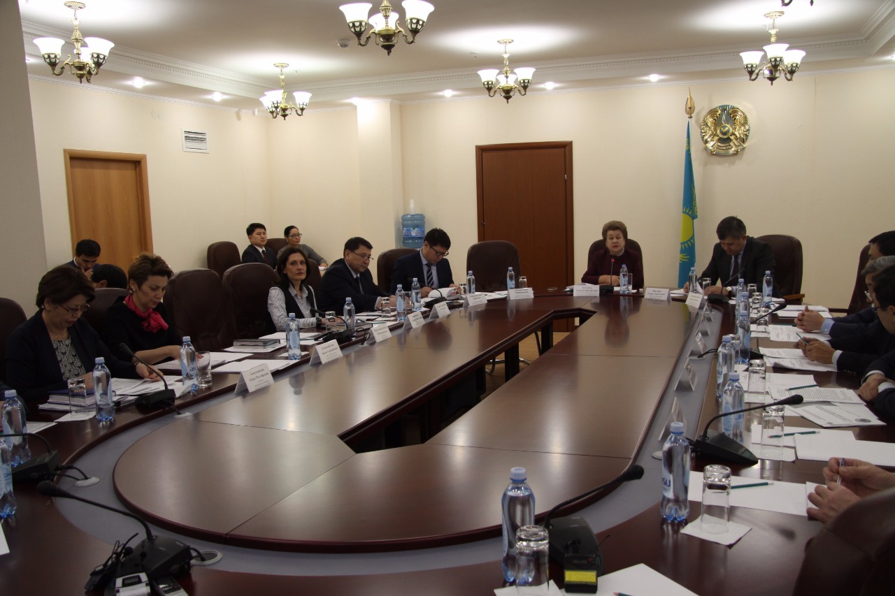 В Минздраве РК обсудили вопросы борьбы с коррупцией в сфере санитарно-эпидемиологического благополучия населения и контроля за качеством медуслуг