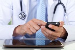 Шотландское правительство вооружит врачей планшетами