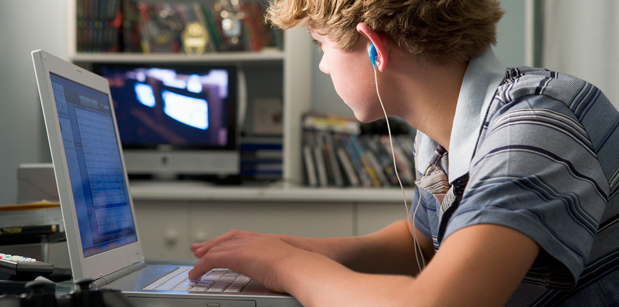 Онлайн-школы проигрывают по эффективности традиционным
