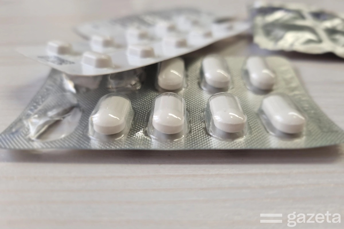 «Сначала - к врачу, потом - в аптеку». Минздрав - о том, зачем нужна система электронных рецептов «Сначала - к врачу, потом - в аптеку». Минздрав - о том, зачем нужна система электронных рецептов