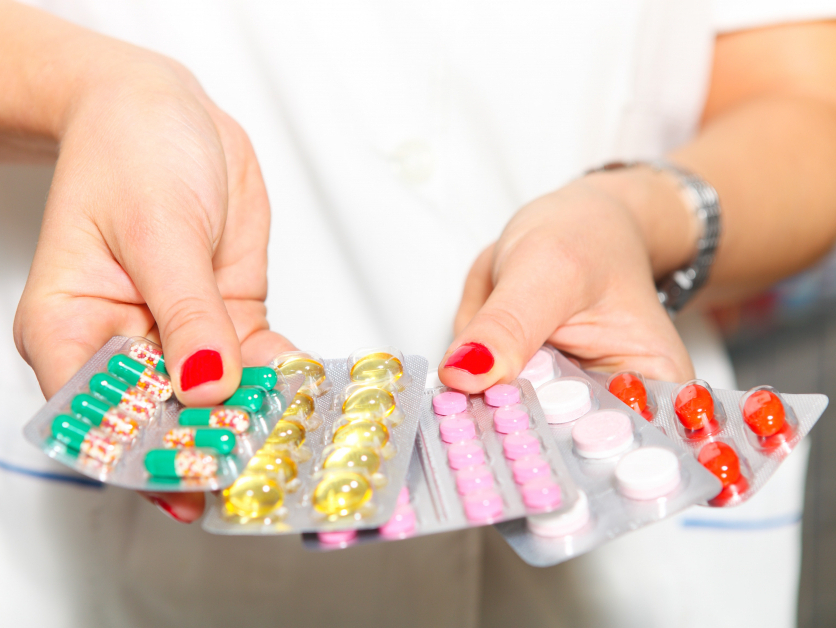 Лекарства с критичными сроками годности на 9 млн рублей из Севастополя передадут в другие регионы