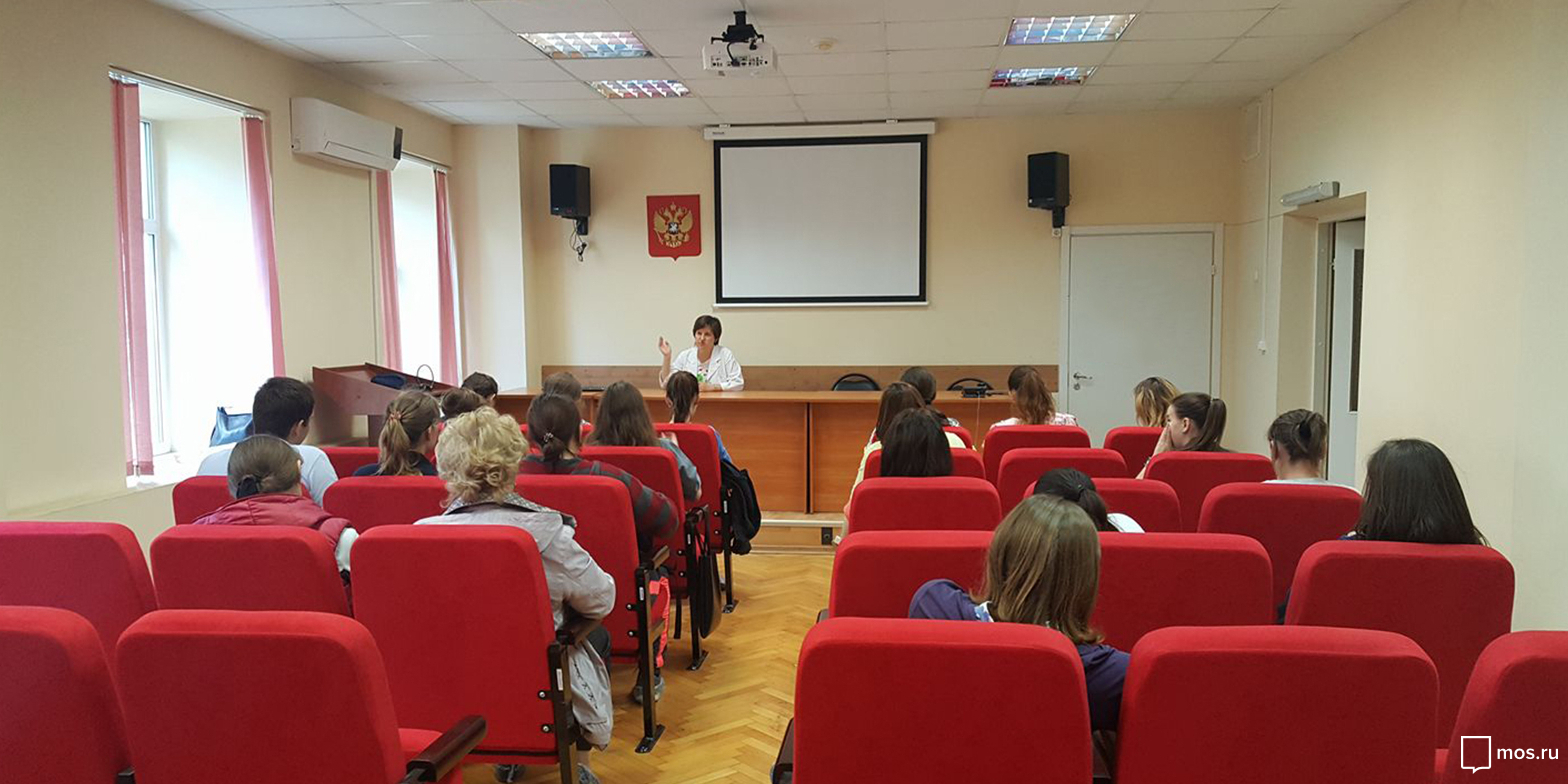 Начали работать курсы для пациентов с остеопорозом в Москве