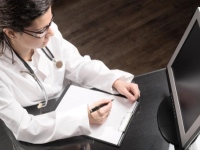 Пациентов волнует, как мобильные устройства используются медицинскими учреждениями и врачами