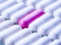 PharmaDAT A: ТОП-20 препаратов по сумме и объему закупок аптечными учреждениями