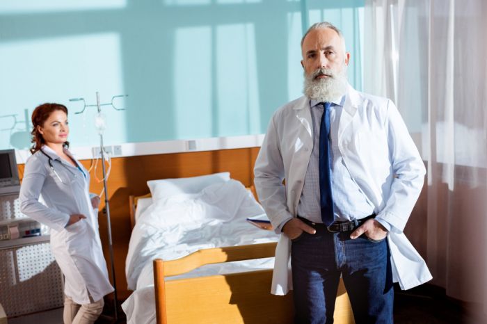 Старт повторной аккредитации может сократить количество врачей в РФ