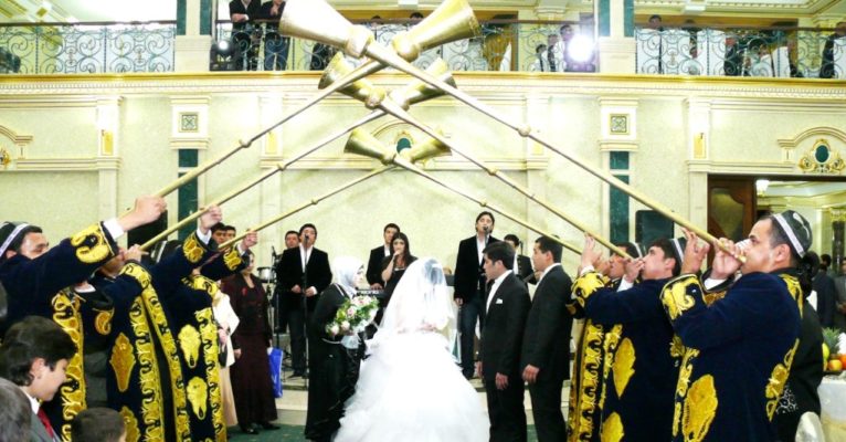 Бизнесу в сфере торжеств утвердят регламент работы