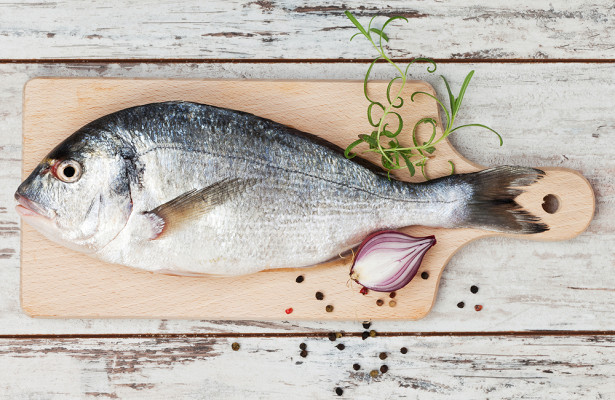 Рыба помогает от опасной болезни мозга