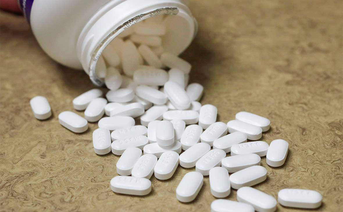 Американская компания подняла цену за упаковку витаминов на 809% Американская компания подняла цену за упаковку витаминов на 809%