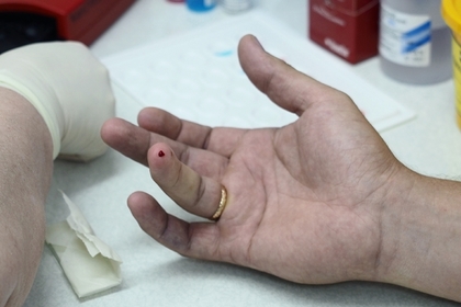 Ученые объяснили особо сильную боль от пореза бумагой Ученые объяснили особо сильную боль от пореза бумагой