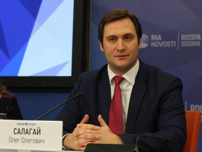UPD: директор Департамента коммуникаций Минздрава РФ Олег Салагай назначен заместителем министра здравоохранения РФ