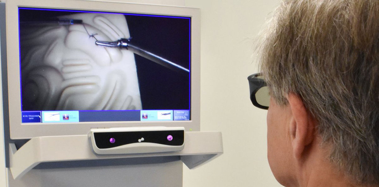 Власти США одобрили использование робота-хирурга