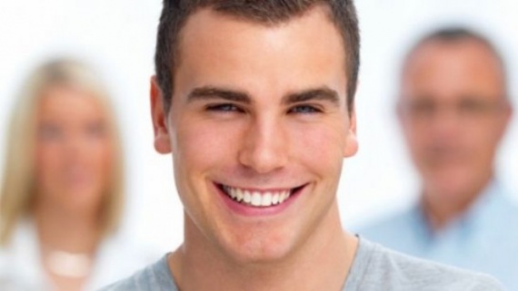 Установка виниров: керамика и композит Установка виниров: керамика и композит