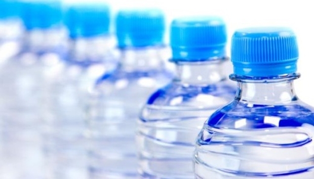 Ученые: вода из пластиковых бутылок опасна для здоровья