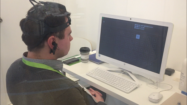 Состоялся первый в мире трансконтинентальный сеанс связи между пациентами с тяжелыми нарушениями речи и движений из России и США с использованием российской разработки «Нейрочат»