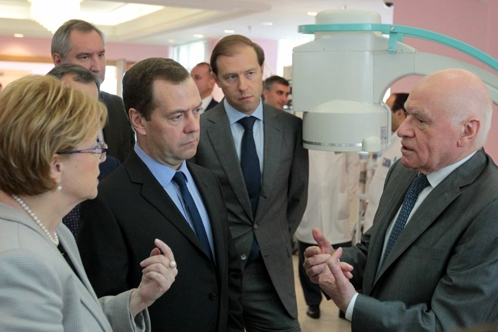 Как инженер из Лас-Вегаса поможет «Ростеху» и центру им. Бакулева заново придумать электронно-лучевой томограф Как инженер из Лас-Вегаса поможет «Ростеху» и центру им. Бакулева заново придумать электронно-лучевой томограф