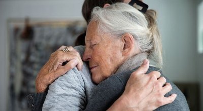 Что делать родным пациентов с болезнью Альцгеймера?