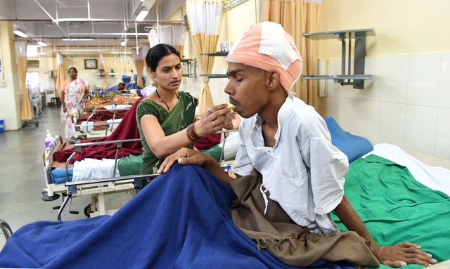 Индийские хирурги удалили опухоль мозга весом почти в 2 кг