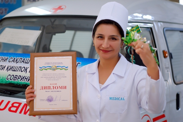 В СВП имени Н.Баймухаммедова Зангиатинского района Ташкентской области награждено автомашиной &laquo;Дамас&raquo;