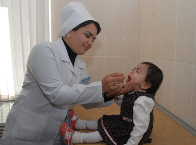 профилактика полиомиелита в Узбекистане
